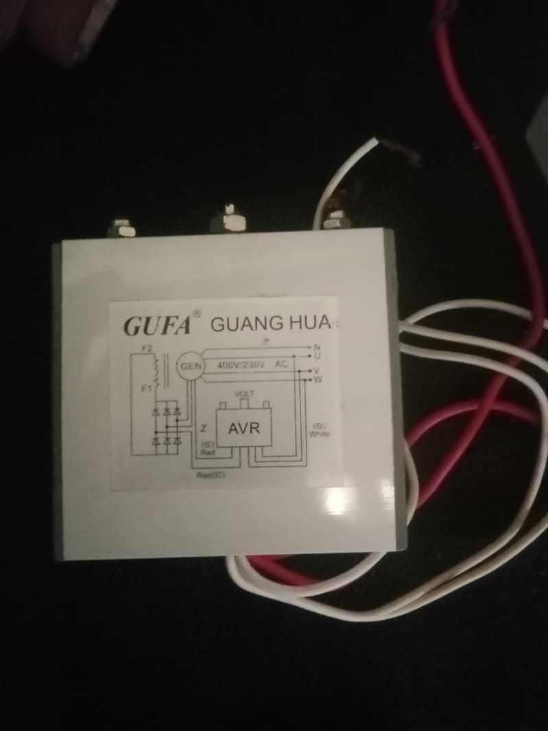 generator AVR 0
