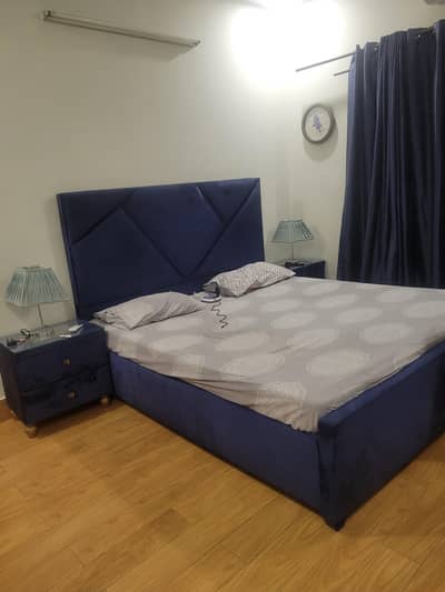 Blue Luxury Style Velvet Bedset for Sale