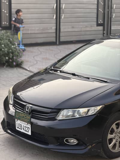 Honda Civic 2015 UG full optional Sunroof