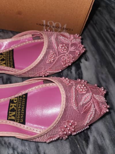 Elegant Pink khussa