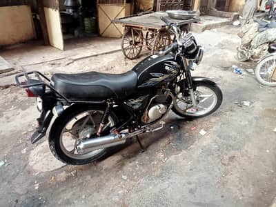 Suzuki gs 150 model 2017