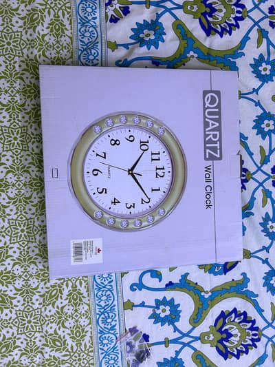 Brand New Quartz Decorative Wall Clock Imported from Dubai
