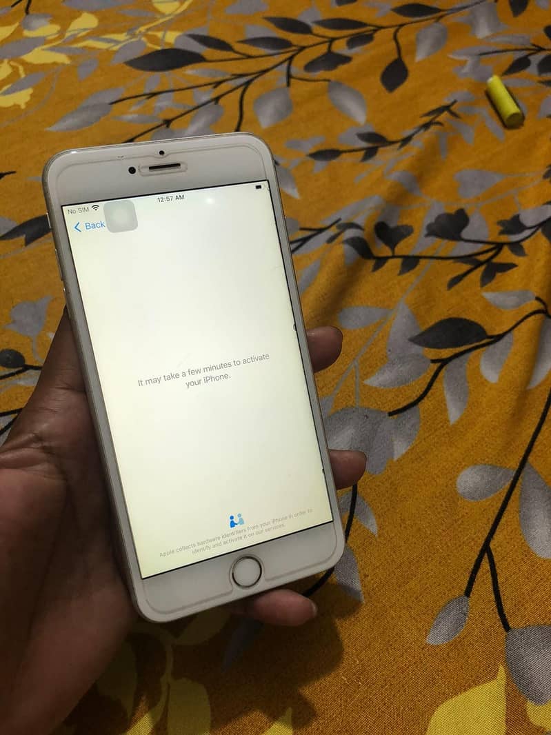 Apple iPhone 6S Plus 1