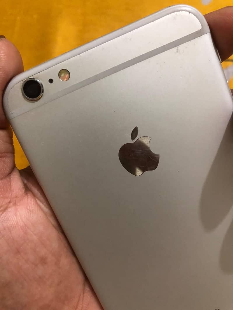 Apple iPhone 6S Plus 5