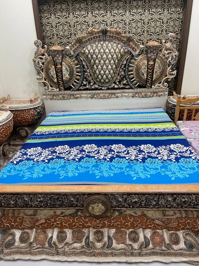 King bed set with dressing 8