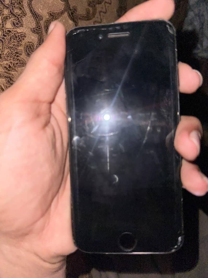 Apple iPhone SE 0