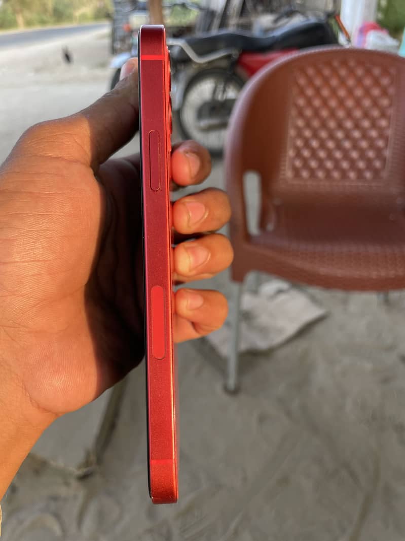 Apple iPhone 12 1
