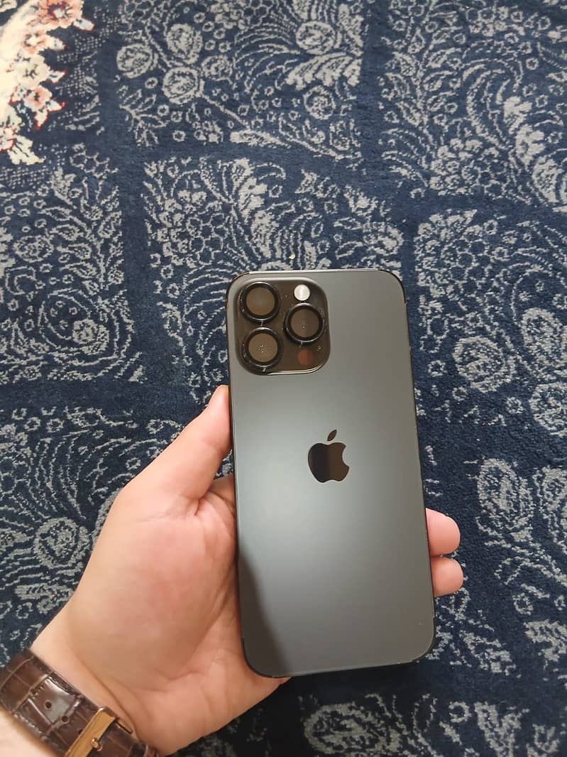 Apple iPhone 14 Pro Max 0