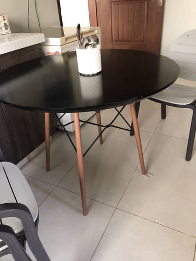 Dinning table