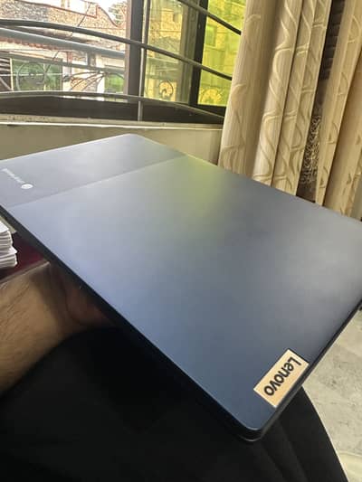 Lenovo Chromebook 14 inch with box 3 month use Latest version