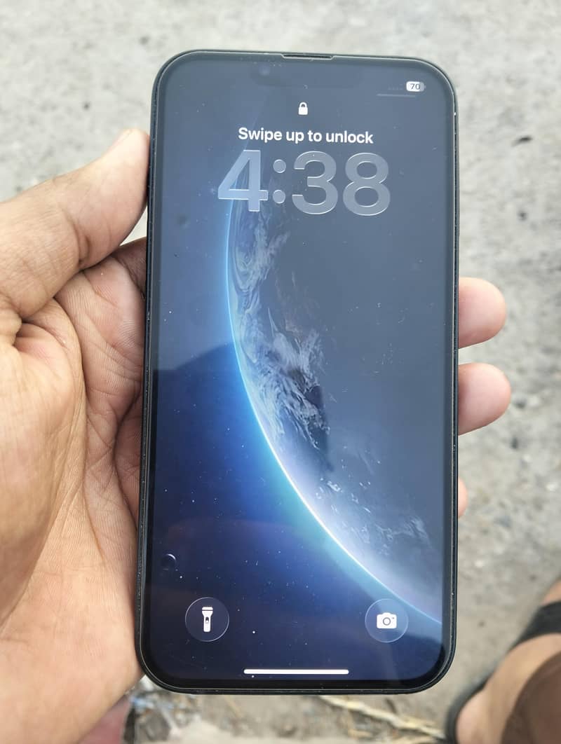 Apple iPhone 13 2