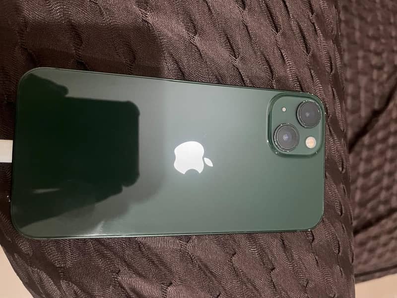 Apple iPhone 13 2