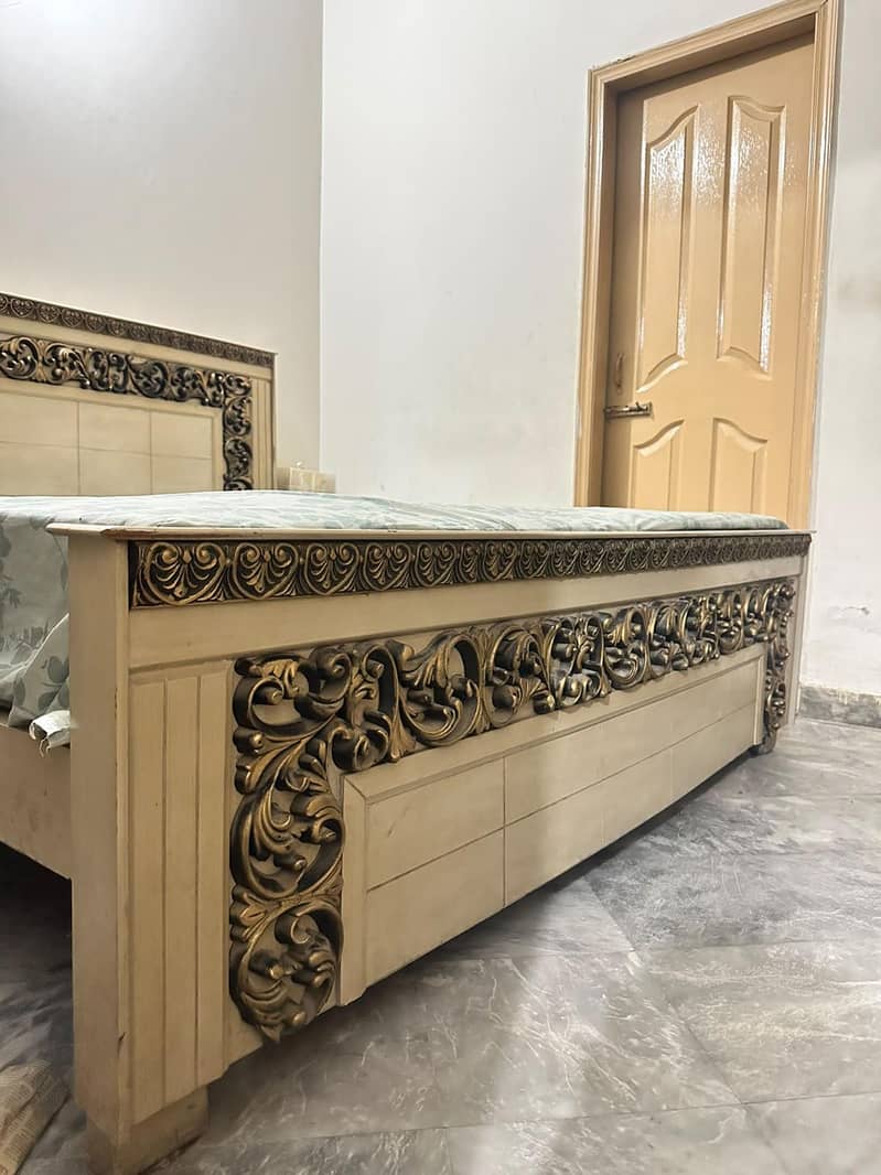 king size bed 3