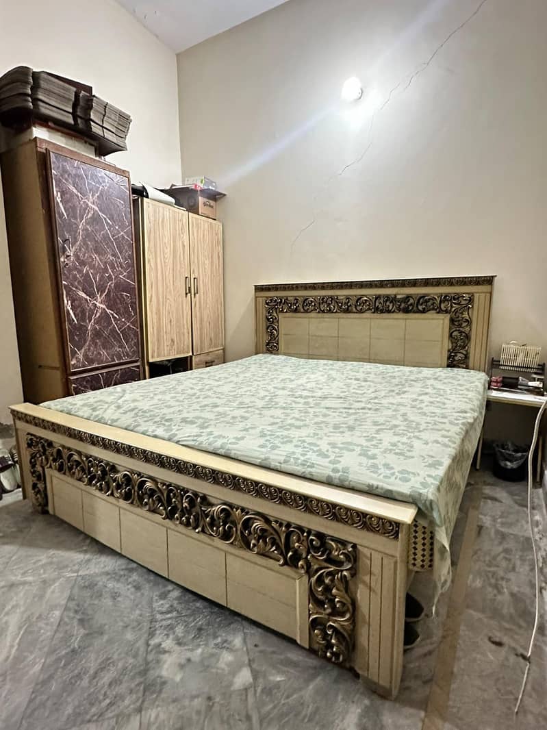 king size bed 4