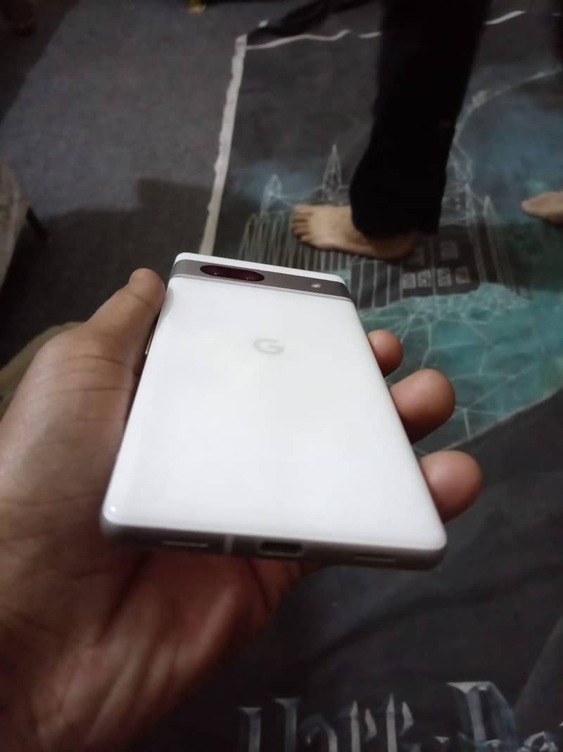 Google Pixel 7a 5