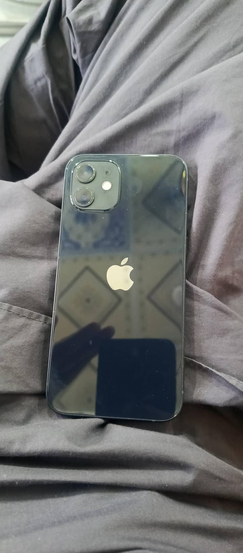 Apple iPhone 12 2
