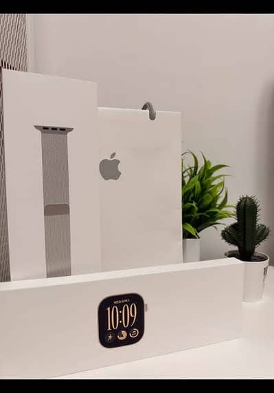 Latest Apple Watch Series 12 + Milanese Loop 100% Battery Health -