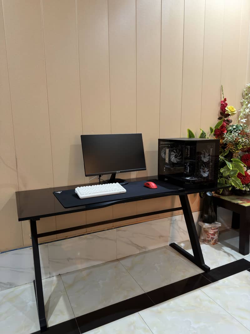 Computer Table Size 5 by 2 1