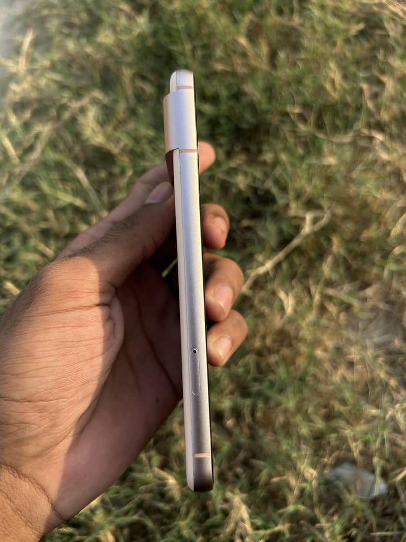 Google Pixel 8 1