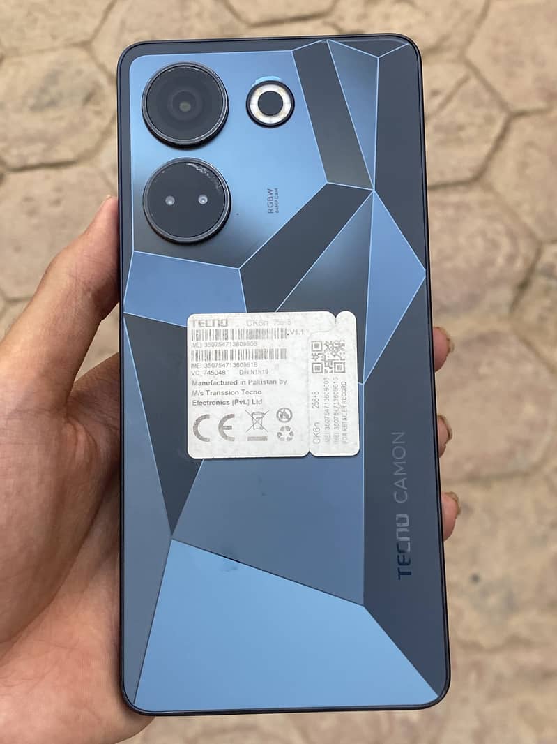 Tecno CAMON 20 0