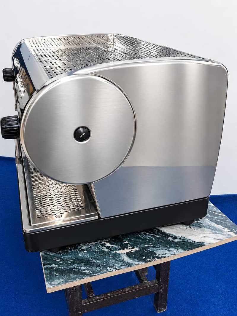cofee machine used 3