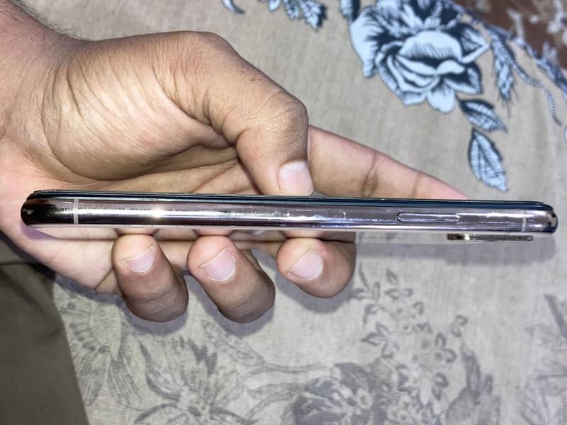 Apple iPhone XS 2