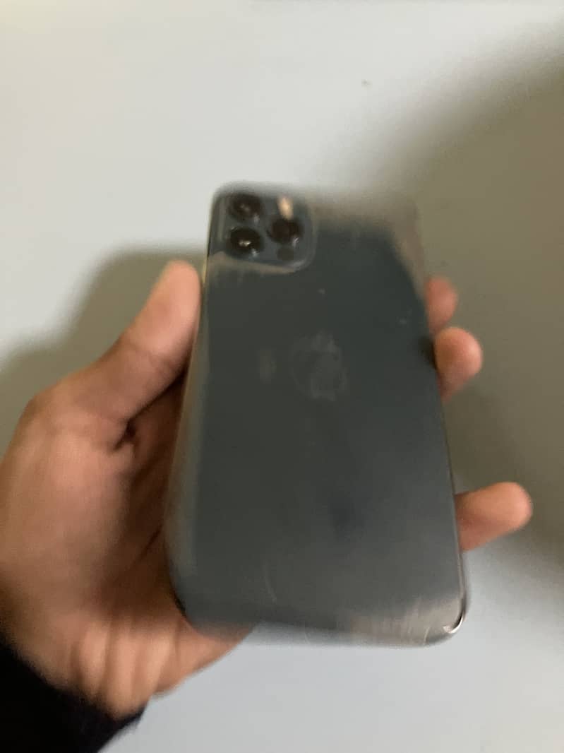 Apple iPhone 12 Pro 2