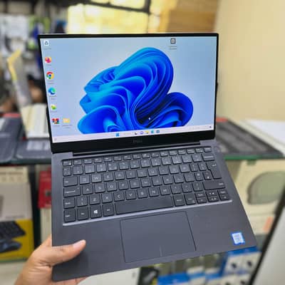 DELL XPS 9360 . . Core i5 7th Generation. . 8gb ram ddr4 ,256gb nvme.