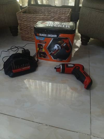 Black & Decker Cordless Screwdriver + Electrician Tool Set