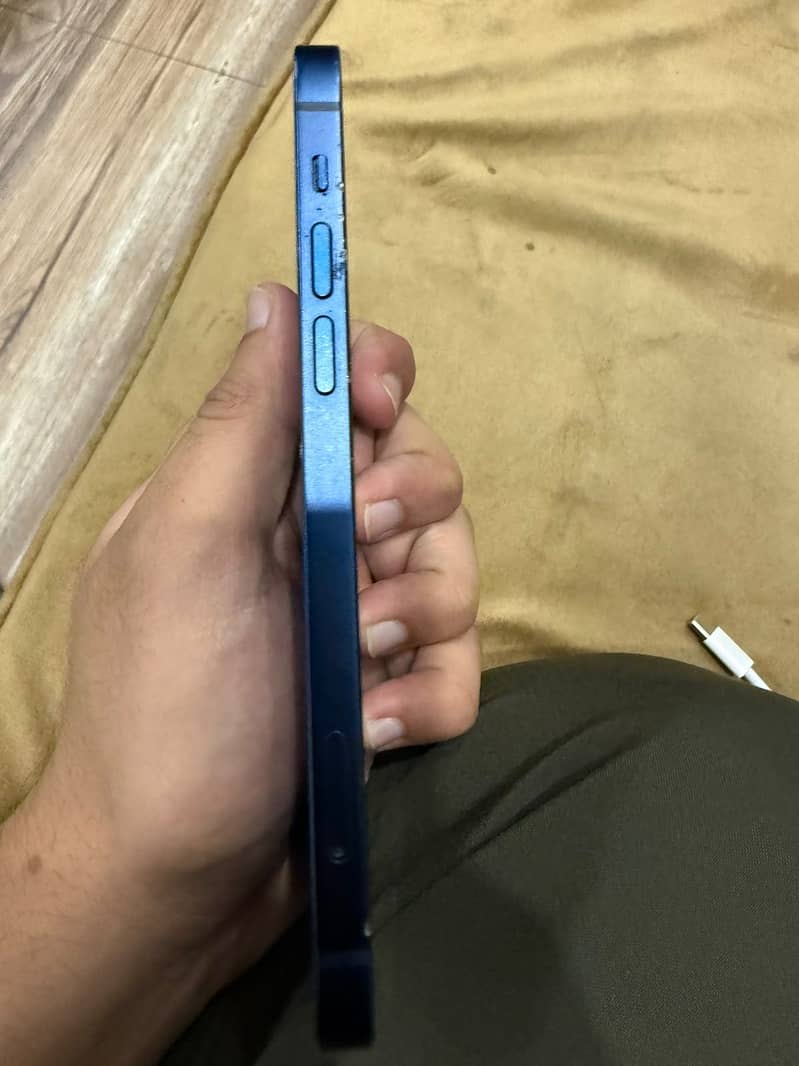 Apple iPhone 12 5