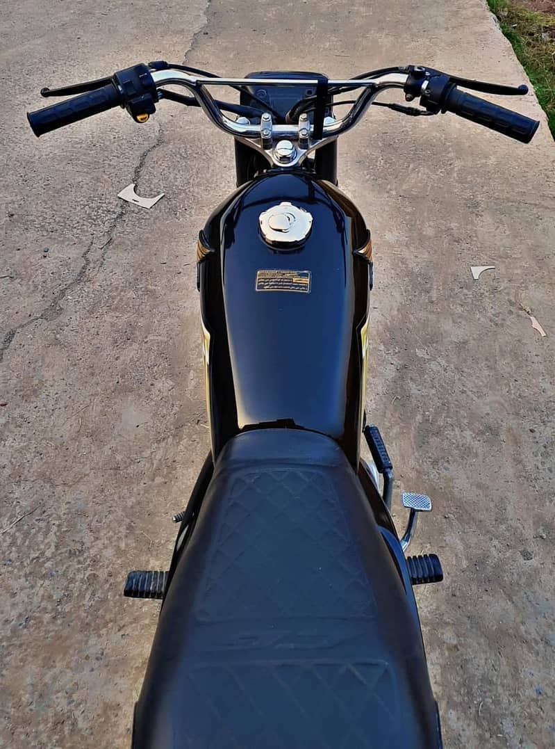 united 125 1