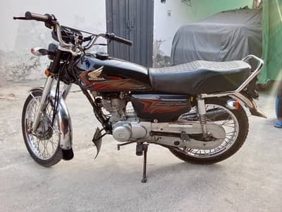 honda 125 bike for sayle 0308 7277687