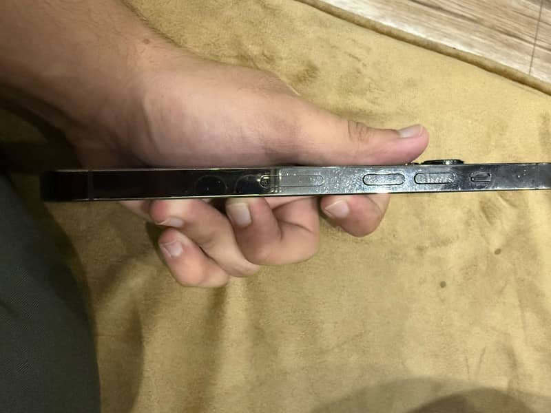 Apple iPhone 13 Pro 5