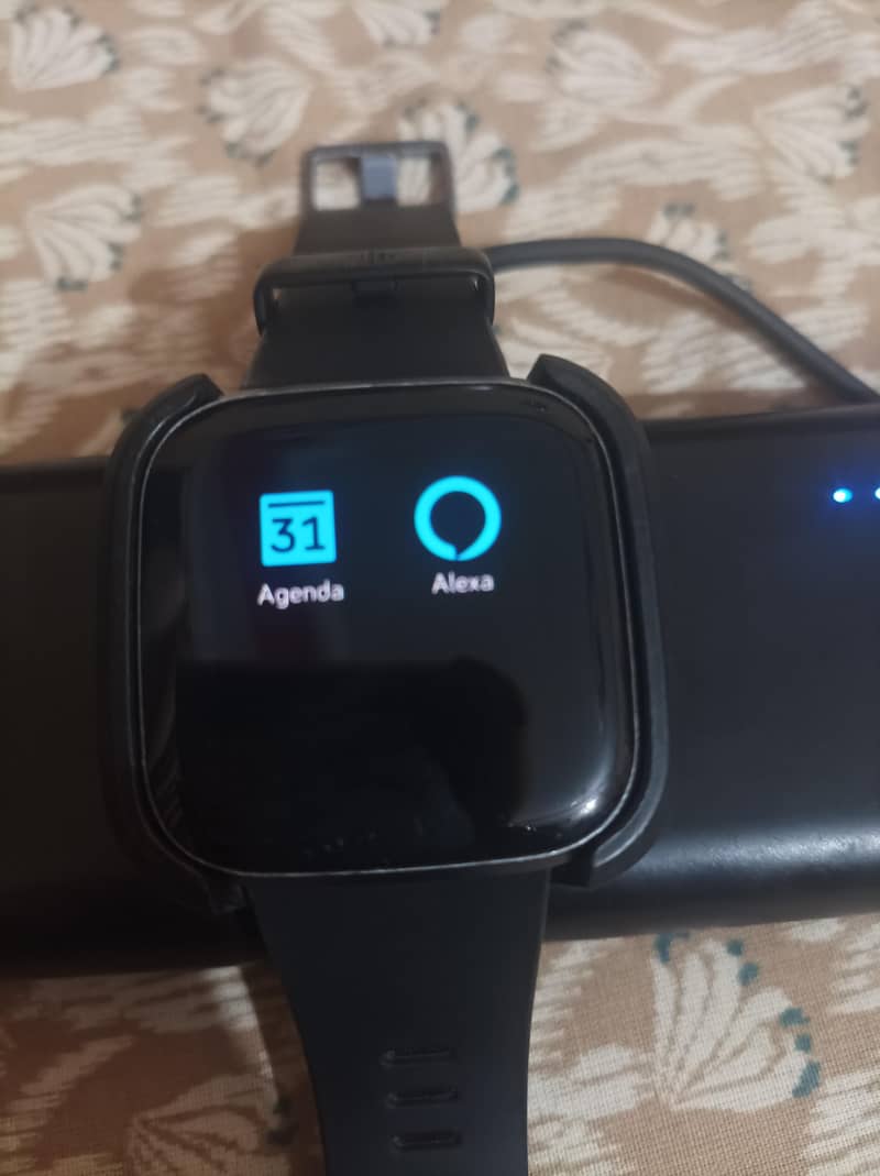 FITBIT VERSA 2 (9/10) 1