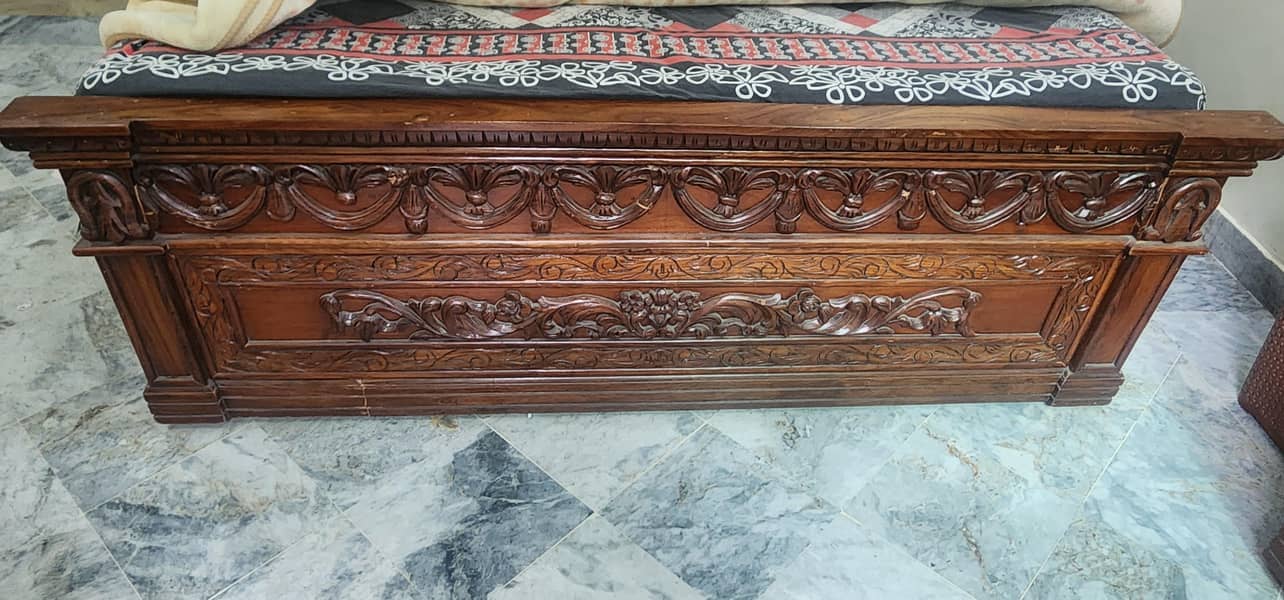 SHEESHUM BED SET 1