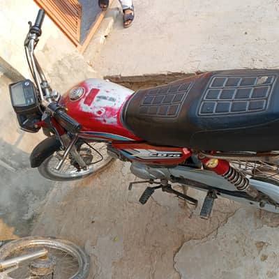 Ravi 70cc bike 2016 urgent sale need money