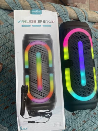 New box pack speaker- 4000