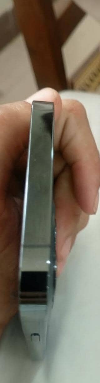 Apple iPhone 12 Pro 1