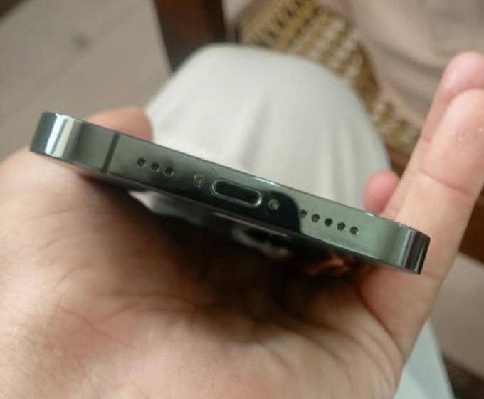 Apple iPhone 12 Pro 6