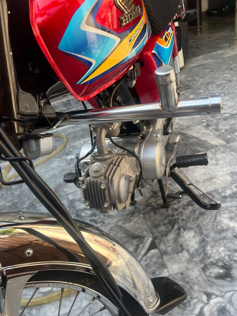 Honda CD 70 8