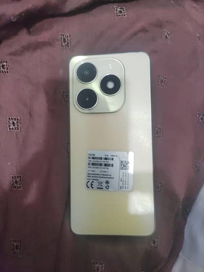 Tecno Spark 20 - 8GB / 256GB