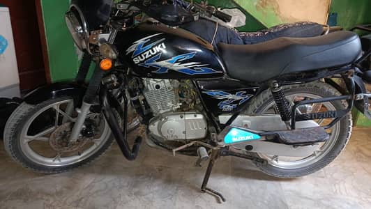 Suzuki gs 150 se