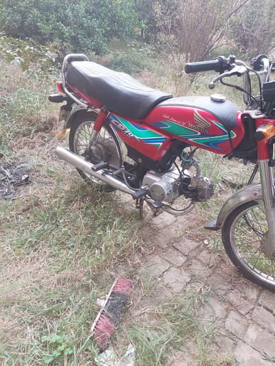 03228070147. . . . . Honda CD 70 2018 model