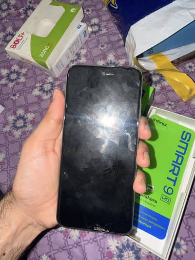 Infinix smart 9hd 4gb 64gb 10/10 condition 2 months used only