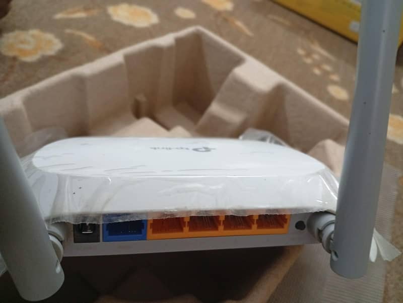 TP-Link router 4