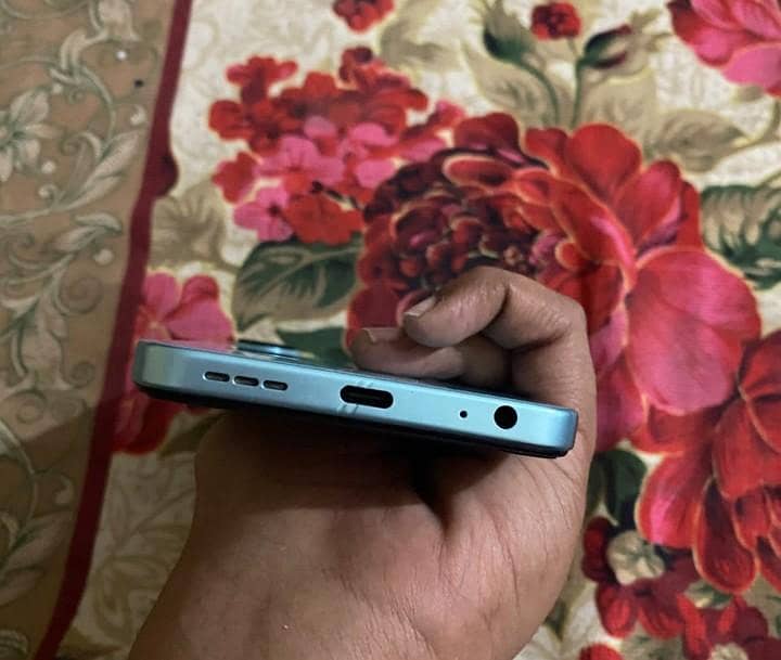 Tecno Spark Go 2 4