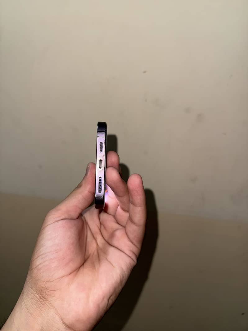 Apple iPhone 14 Pro Max 2
