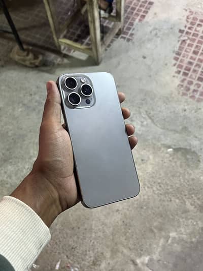 Apple iPhone 15 Pro Max