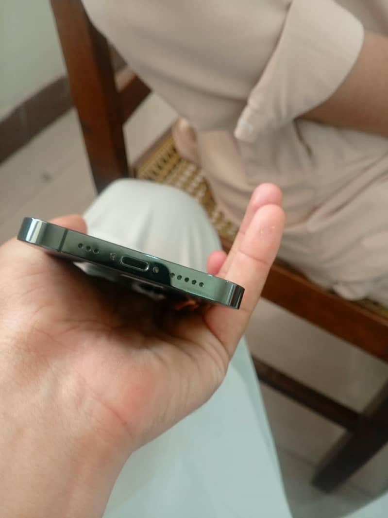 Apple iPhone 12 Pro 0