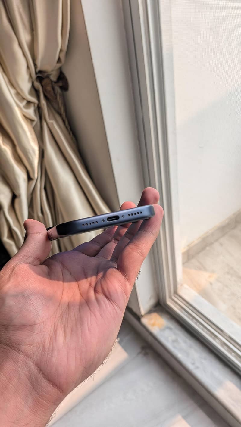 iPhone 17 Pro 4